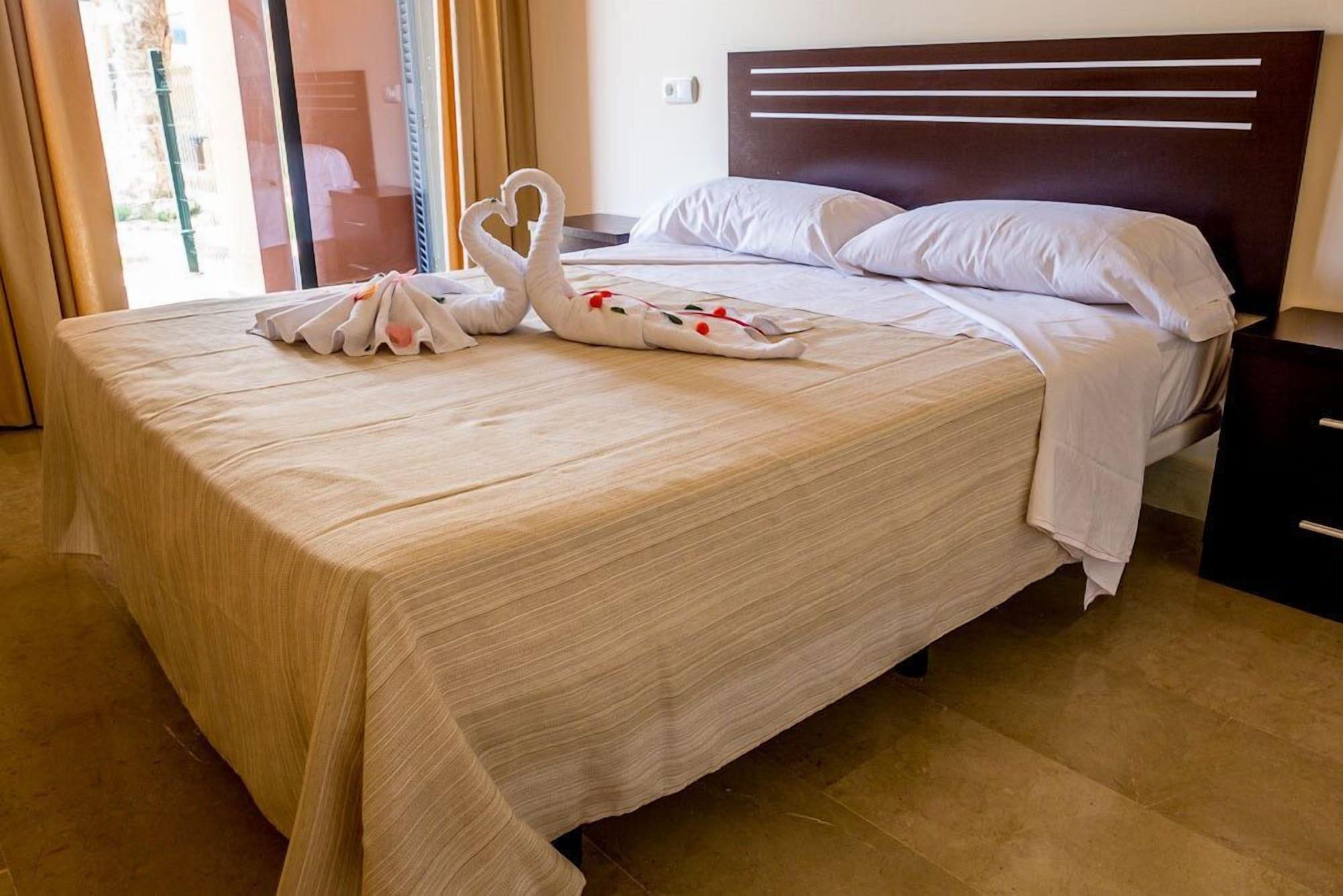Apartamentos Turisticos Parque Tropical Vera Exterior photo