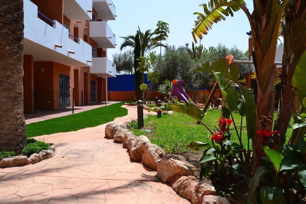 Apartamentos Turisticos Parque Tropical Vera Exterior photo